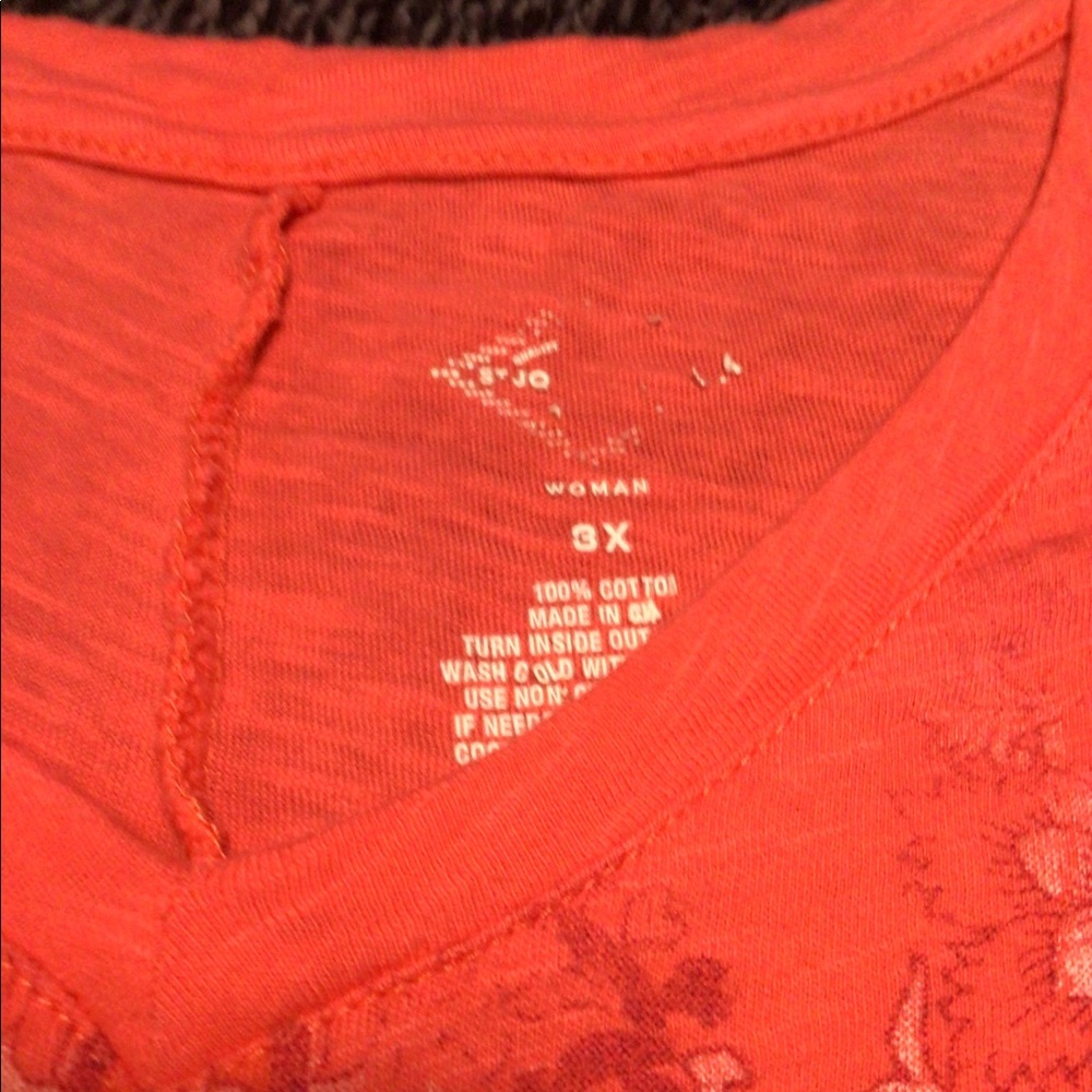 3 plus shirts! - Picture 7 of 7